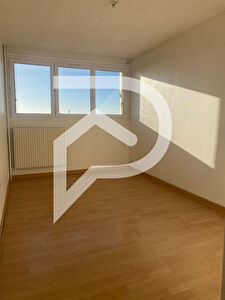 Appartement Fleury Les Aubrais 4 pièce(s) 90.2 m2