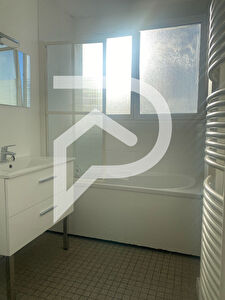 Appartement Fleury Les Aubrais 4 pièce(s) 90.2 m2
