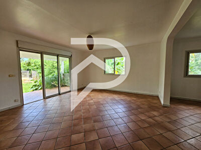 LOCATION Maison F3/4+grand jardin, proche des axes routiers CONDE CONCESSION ST-PIERRE