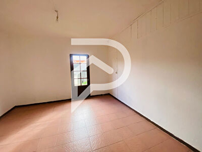 Grand Appartement F4/5 proximité ville de Saint-Joseph