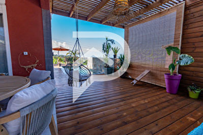 Ensemble immobilier F6 + F3, vue mer et montagnes !