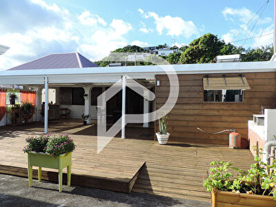 Charmante maison F4 en parfait état avec vue mer