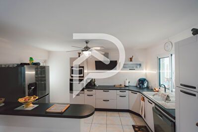 Maison Saint Louis 6 pièces 154 m2