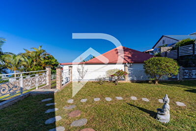 Maison contemporaine avec vue mer et prestations premium