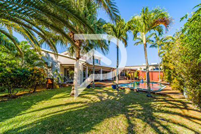  Bassin Plat / Villa F5 de standing avec piscine