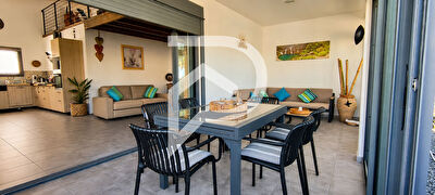 Maison F4 de standing de 120 m² avec piscine - Une rareté sur le secteur