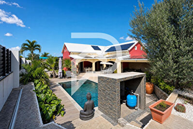 Villa d'exception avec pisicine