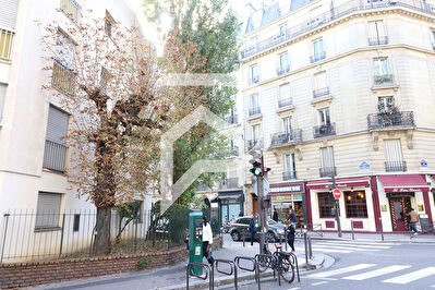 A LOUER - LOCAL PROFESSIONNEL