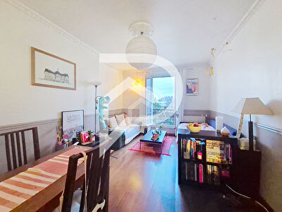 +++ VUE DÉGAGÉE TOUR EIFFEL - LUMINEUX - QUARTIER LES PRINCES +++ 