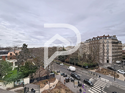 +++ VUE DÉGAGÉE TOUR EIFFEL - LUMINEUX - QUARTIER LES PRINCES +++