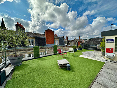 Brive centre historique, appartement duplex, 3 ch. + toit terrasse 96 m2 !