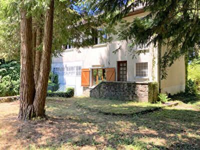 Maison à Masseret, 5 chambres, 145 m2 sur 3510 m2 de terrain !