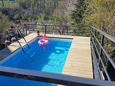 Maison Uzerche 4 pièce(s) 100m2 , 479 m2 de terrain.