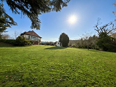 Maison traditionnelle Aubazines 4 chambres  190m²