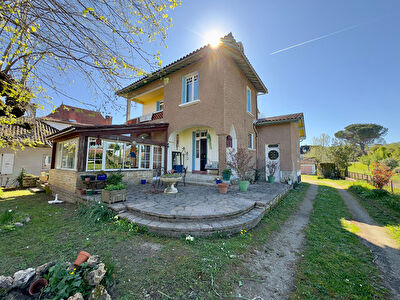 Maison 3 Chambres - avec jardin ? Beau potentiel ? Vayrac