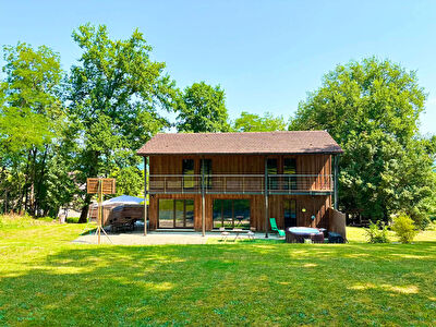 Maison contemporaine plain-pied 5 chambres 153.53 m2