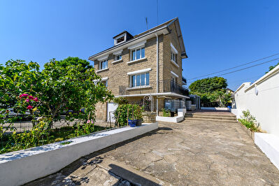Maison - Goussainville - F8 - 230m²