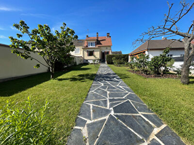 Maison  85 m²
