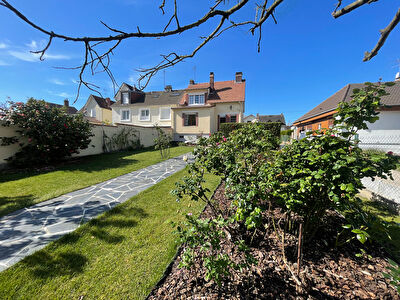 Maison  85 m²