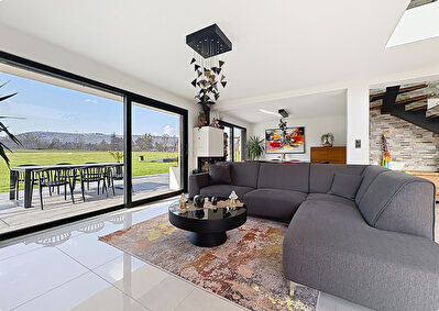 Magnifique maison contemporaine sur 25 ares