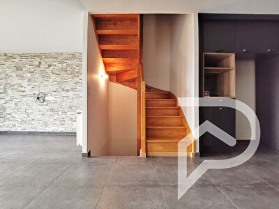 Maison familiale récente avec jardin, sous-sol total et prestations modernes ? Quartier des Ardoines