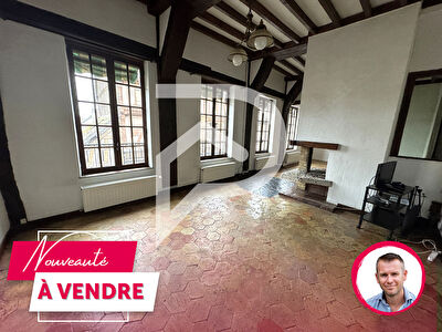 Ensemble immobilier en centre ville à 5 mn de Ezy sur Eure