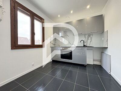 Maison 5 chambres + 1 bureau à Ivry la Bataille