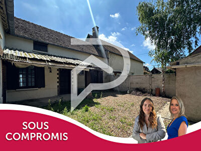 Maison à rénover, 2 chambres, grenier aménageable, garage à Abondant