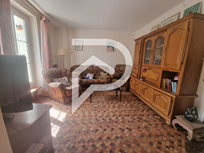 Maison 2 chambres avec potentiel de 3 , À deux minutes de Limay, cadre paisible en bord de Seine