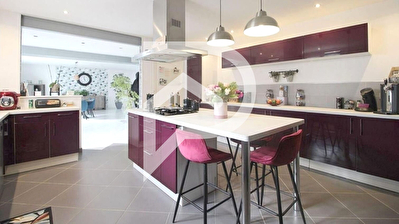 Maison 4 chambres - à 10 mn de Bréval (gare direction St Lazare)