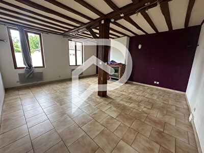 Appartement 3 pièces dans une commune avec écoles élémentaire et commerces proche Anet