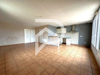 Immeuble avec 4 appartements loués Investissement locatif à 20 mn de Houdan