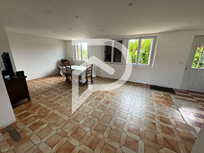 Maison avec sous-sol total à Freneuse