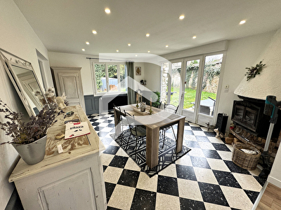 Appartement 3 pièces 80 m2 + 3 places de parking + sous sol total + jardin proche Anet