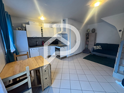 Maison 2 pièces + 2 parking + jardin 2 minutes de Epône