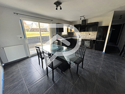 Maison plain-pied 5 chambres gare et commerces à pied à 10 mn de Ezy sur Eure