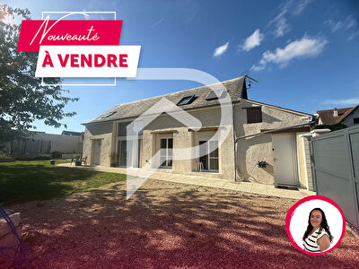 Maison ancienne rénovée 100m², 4chambres situé à 15minutes de Anet