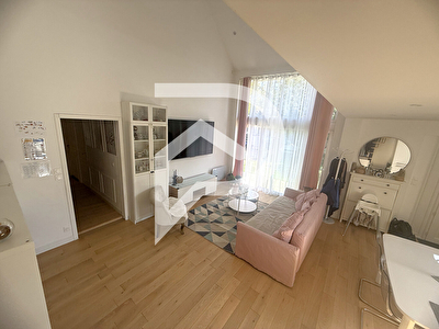 Maison ancienne rénovée 100m², 4chambres situé à 15minutes de Anet