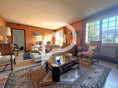Maison ancienne pleine de charme, dépendance, bien rare à la vente à 10 mn de Bréval