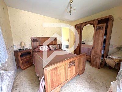 Maisonnette à aménager de 30m² avec garage et terrain 500m²