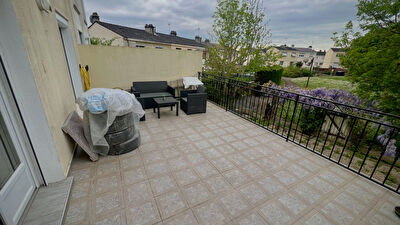 Maison Louvres 7 pièce(s) 119 m2 LOUVRES photo 3