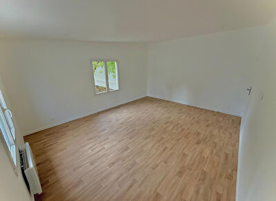 Maison Goussainville 3 pièce(s) 77m²