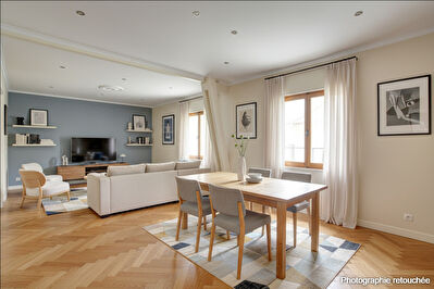 Maison + 2 appartements + 6 garages