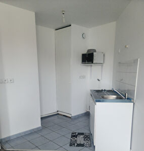 ARGENTEUIL STUDIO MEUBLÉ de 25.76m² ARGENTEUIL photo 6