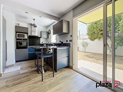Appartement Royan 3 pièce(s) 65.61 m2