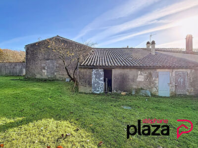 Ensemble immobilier : maison et grange - grand potentiel