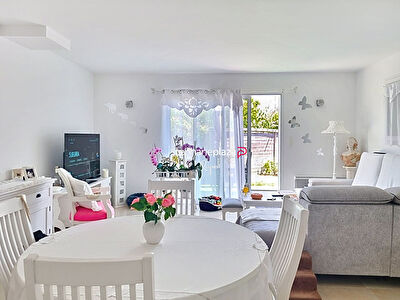 Maison Plain-Pied Royan 3 pièces 70m2 Garage et cabanon