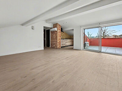 Appartement T2 60.25m² au sol  avec terrasse de 13m² Centre Blagnac
