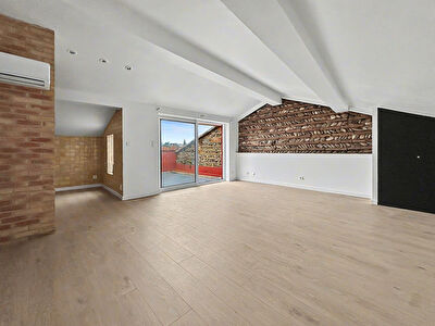 Appartement T2 60.25m² au sol  avec terrasse de 13m² Centre Blagnac