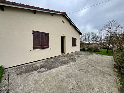Maison 6 pièces à louer sur LIAS - 134 m²